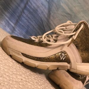 Adidas basketball shoe John wall